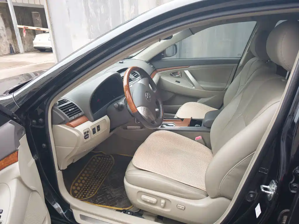 Toyota Camry 2011 200G Luxury