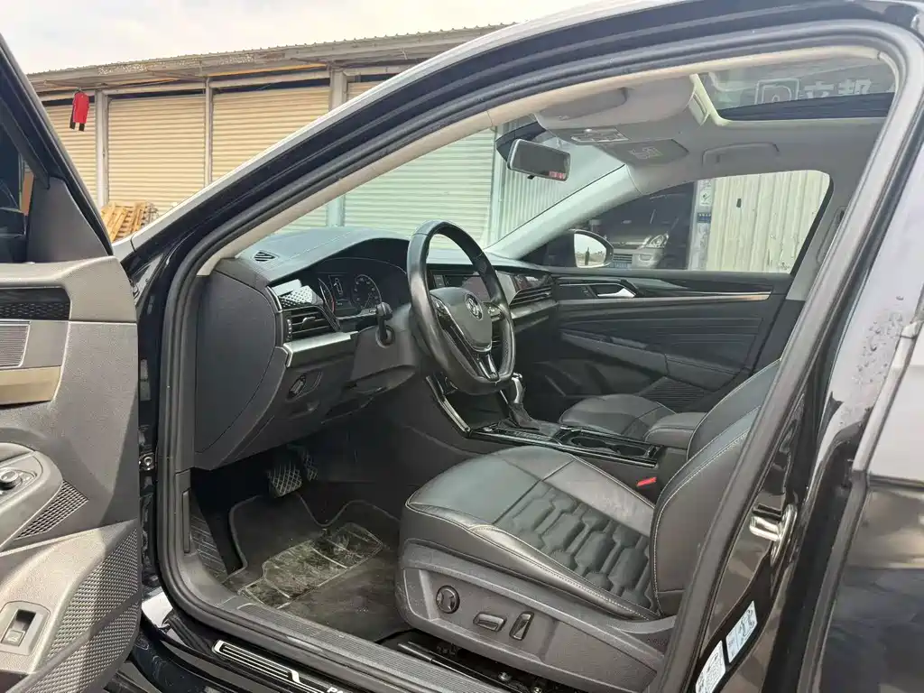 Volkswagen Passat — миниатюра 4