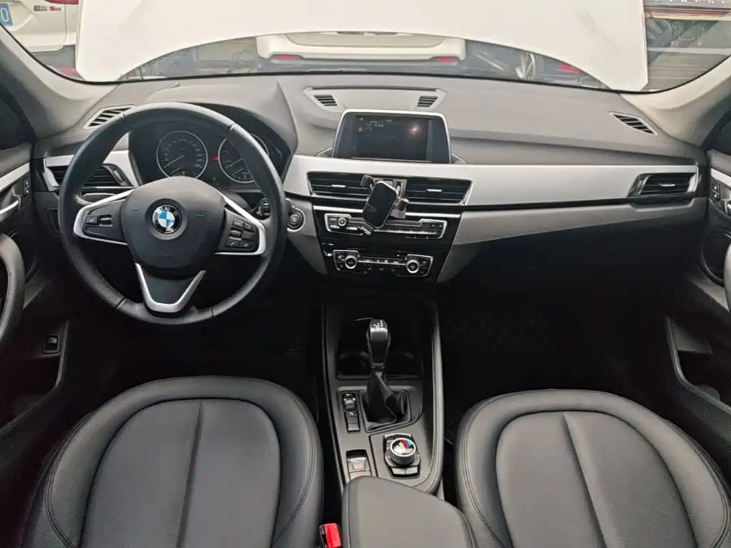 BMW X1 — миниатюра 10