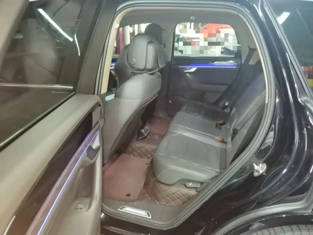 Volkswagen Touareg — миниатюра 17
