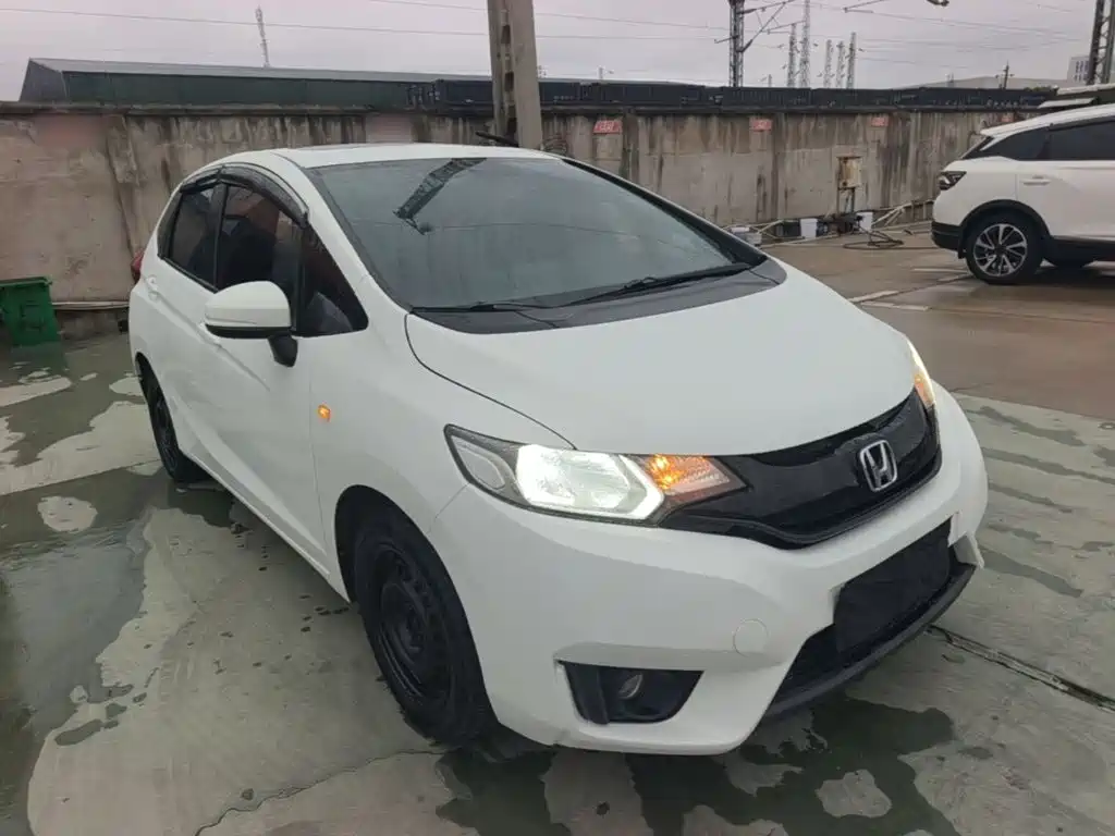 Honda Fit — миниатюра 4
