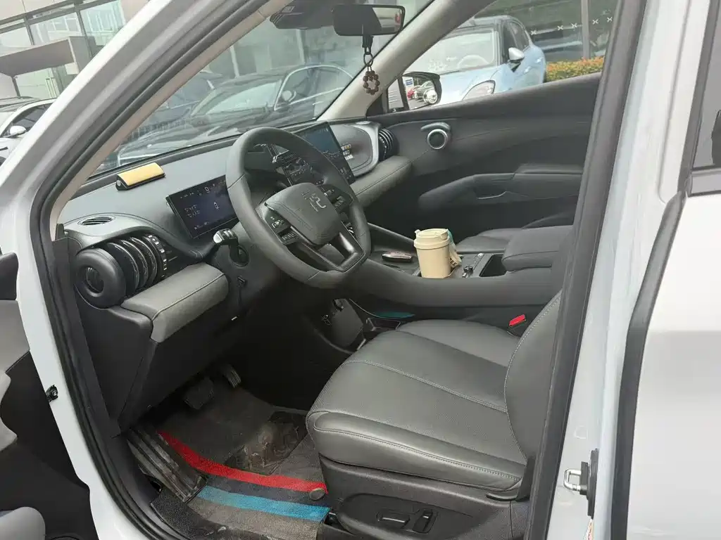 BYD Yuan Plus — миниатюра 6