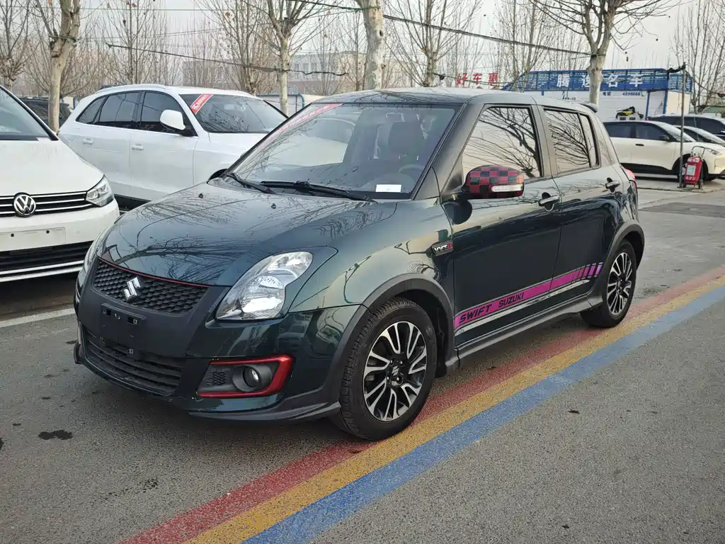 SUZUKI SWIFT