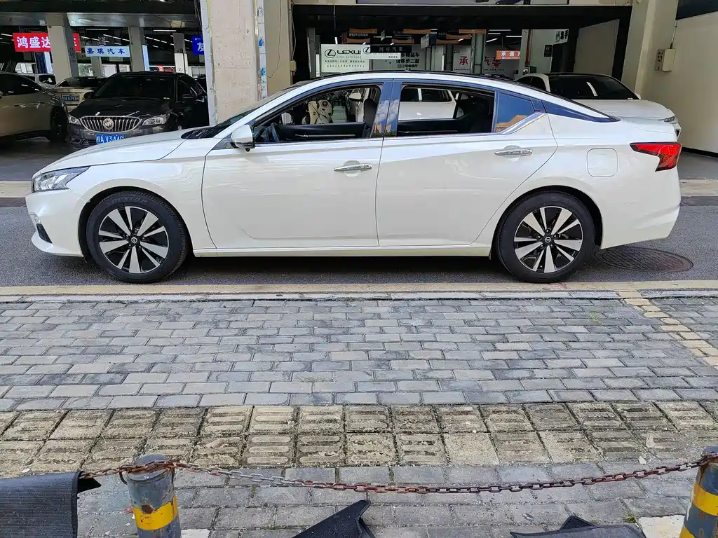 Nissan Teana — миниатюра 5