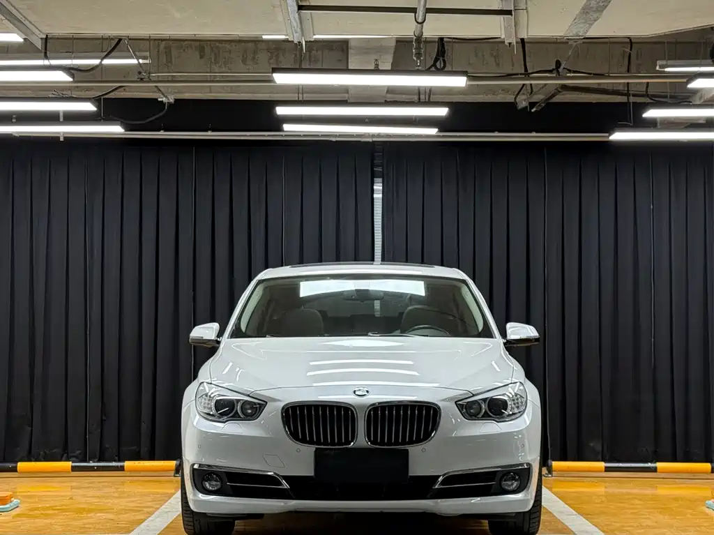 BMW 5 Series GT 5 GT 2015 528i Luxury
