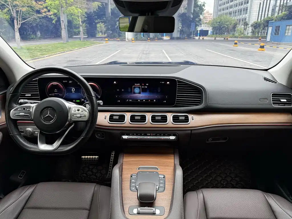 Mercedes-Benz GLS 2023 — фото 6