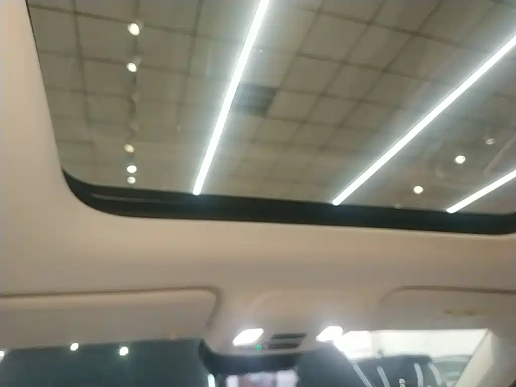 Buick Envision Plus — миниатюра 18