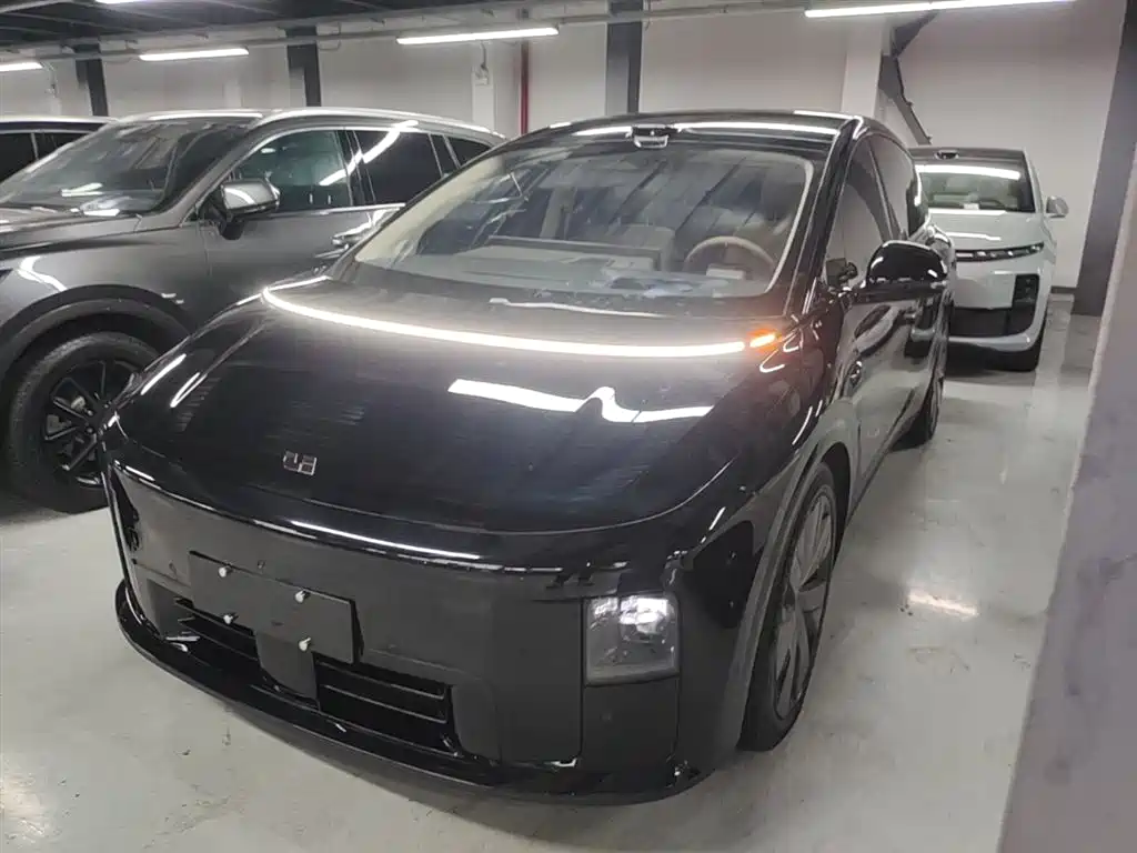 Li Auto i8 2025 Standard