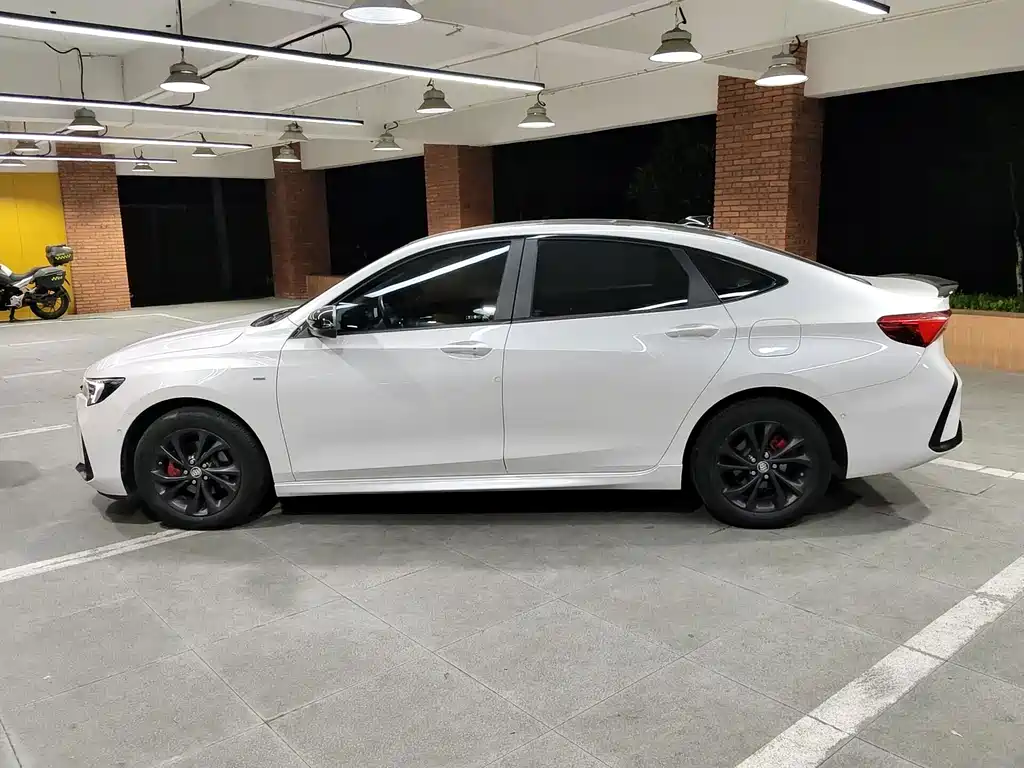 Buick Verano — миниатюра 2