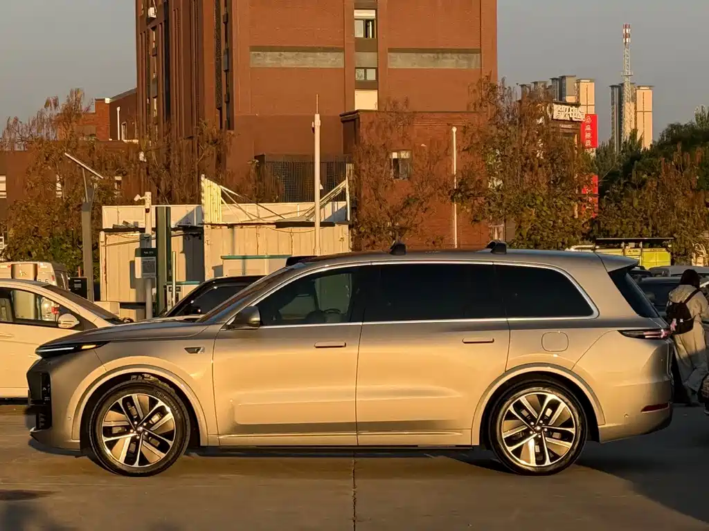 Li Auto Li L9 — миниатюра 4