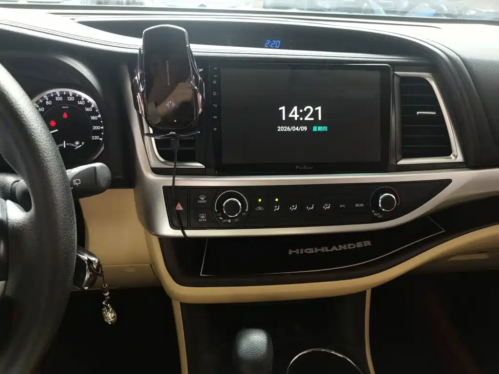 Toyota Highlander — миниатюра 10
