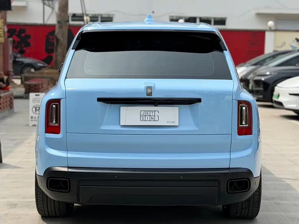 Rolls-Royce Cullinan 2018 мест