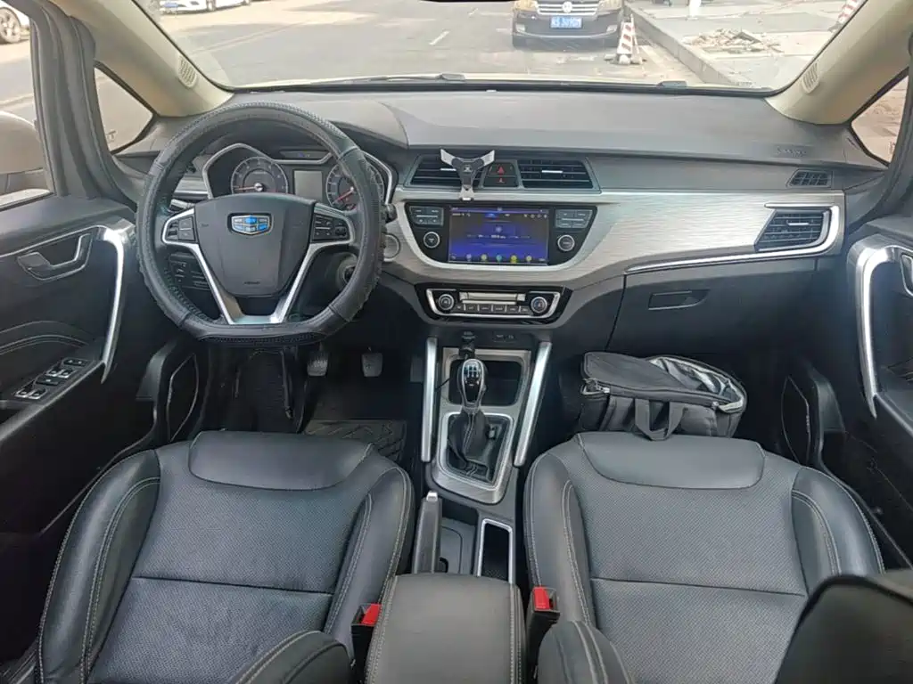 Geely Vision X3 — миниатюра 10