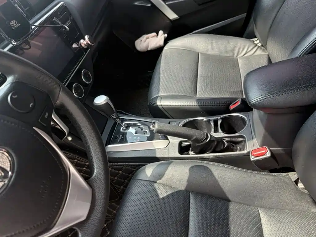 Toyota Corolla — миниатюра 11