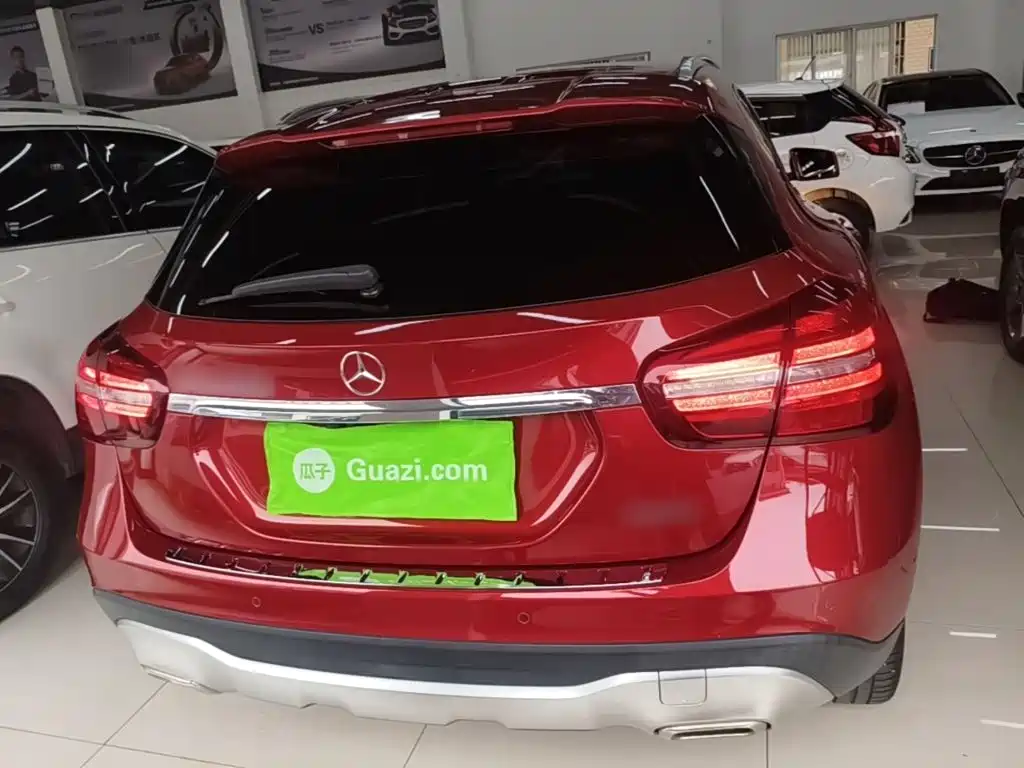 Mercedes-Benz GLA — миниатюра 6