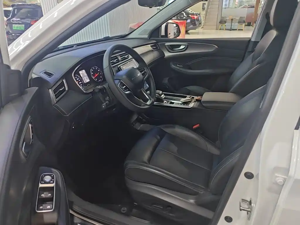 Roewe RX5 — миниатюра 15