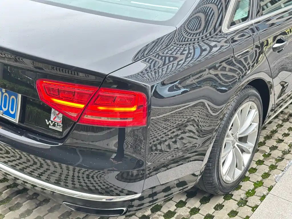 Audi A8 — миниатюра 8
