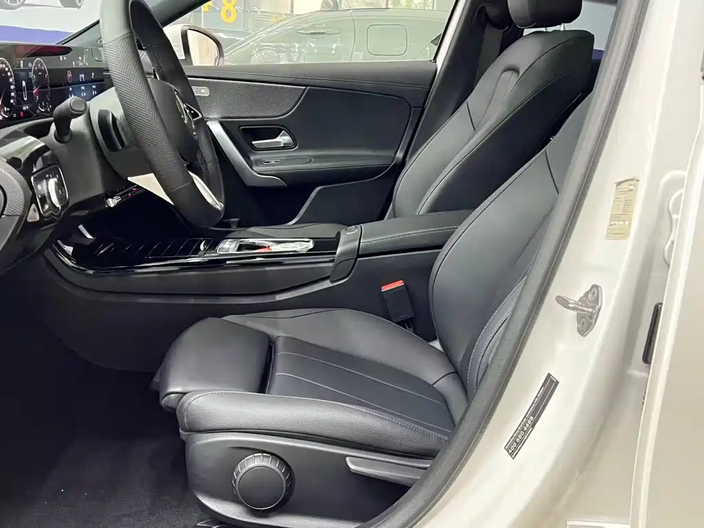 Mercedes-Benz A-Class — миниатюра 13