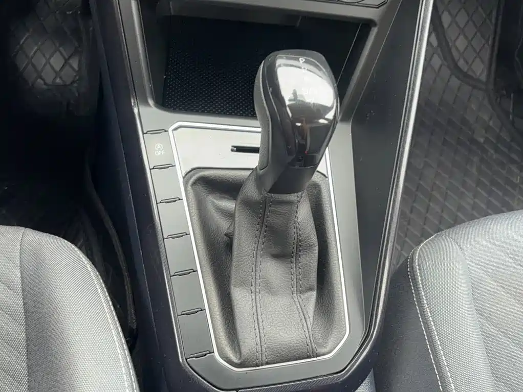 Volkswagen Lavida — миниатюра 8