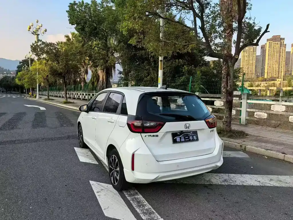 Honda Fit - фото 7