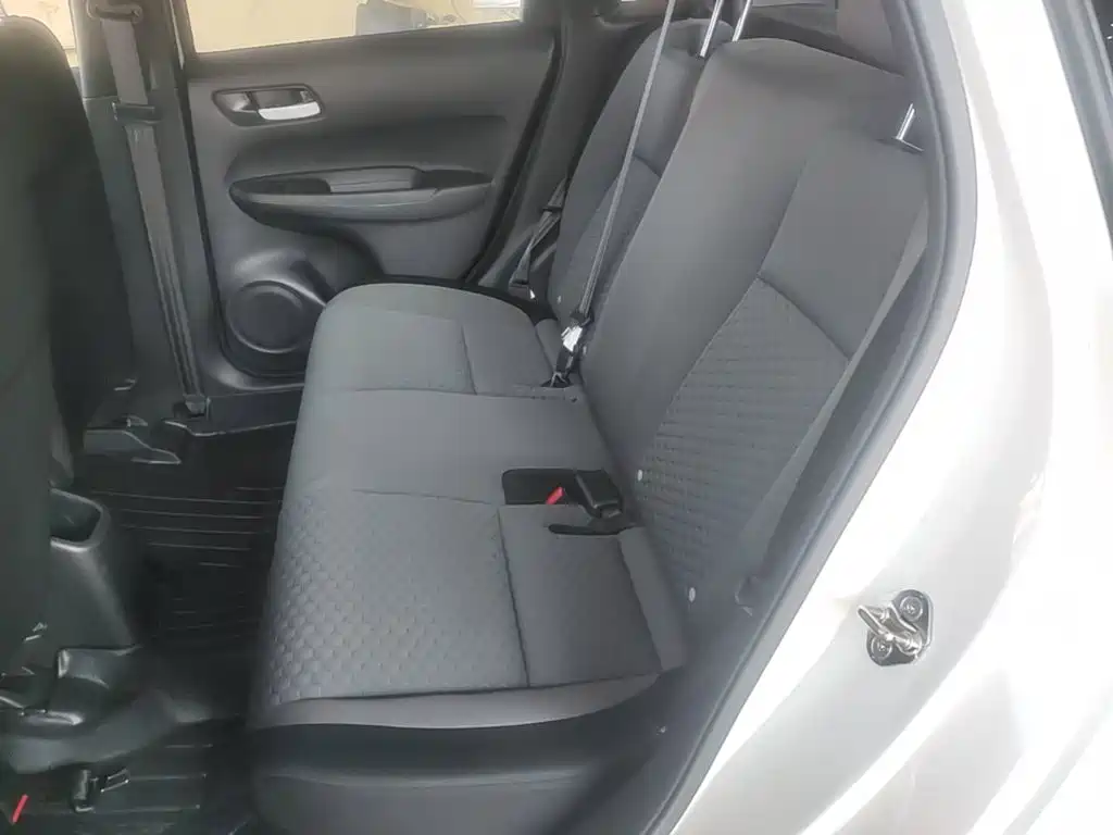 Honda Fit — миниатюра 17