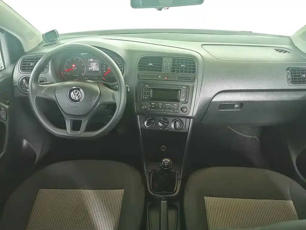 Volkswagen Polo — миниатюра 13