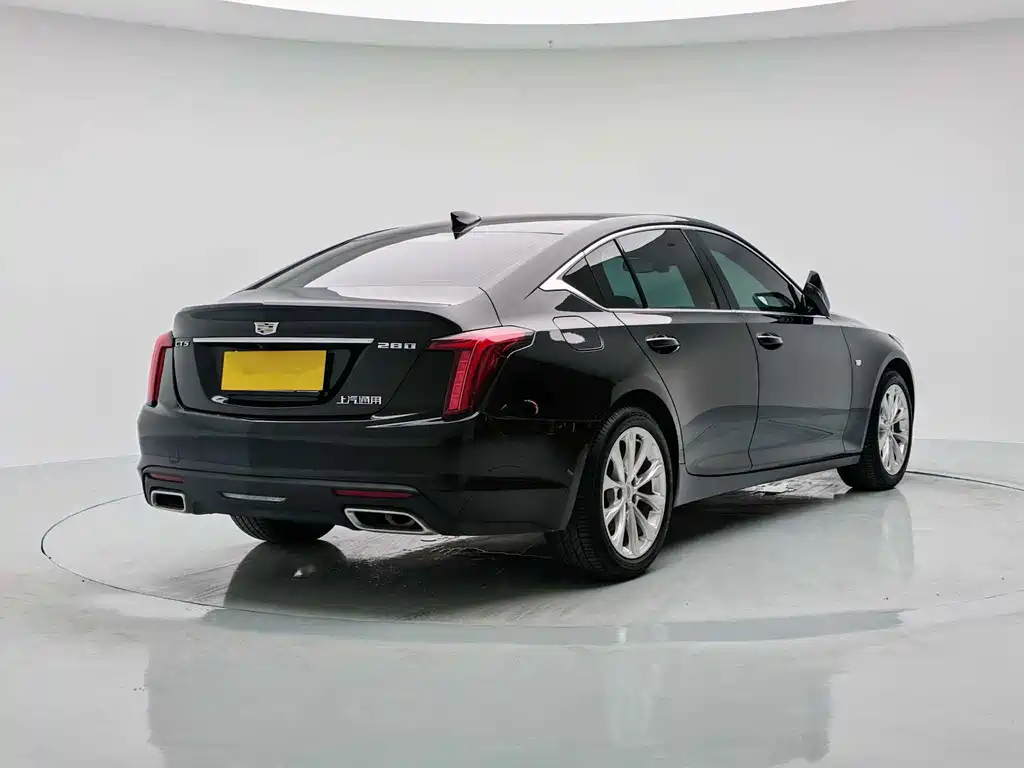 Cadillac CT5 — миниатюра 6