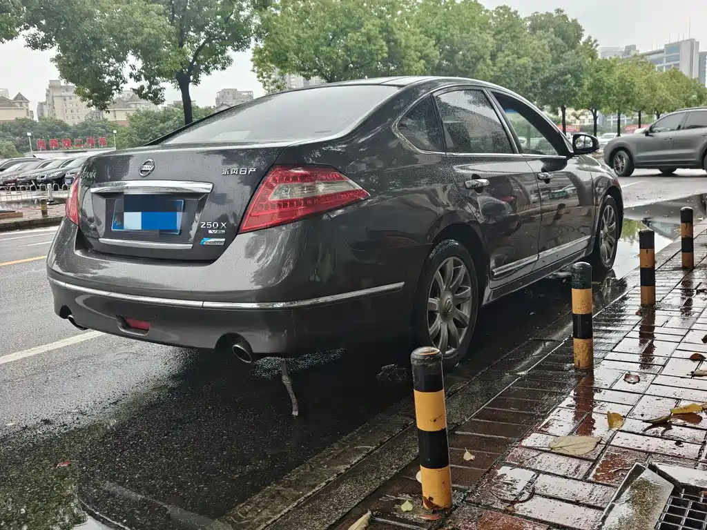 Nissan Altima 2009 2.5L XV VIP Premium