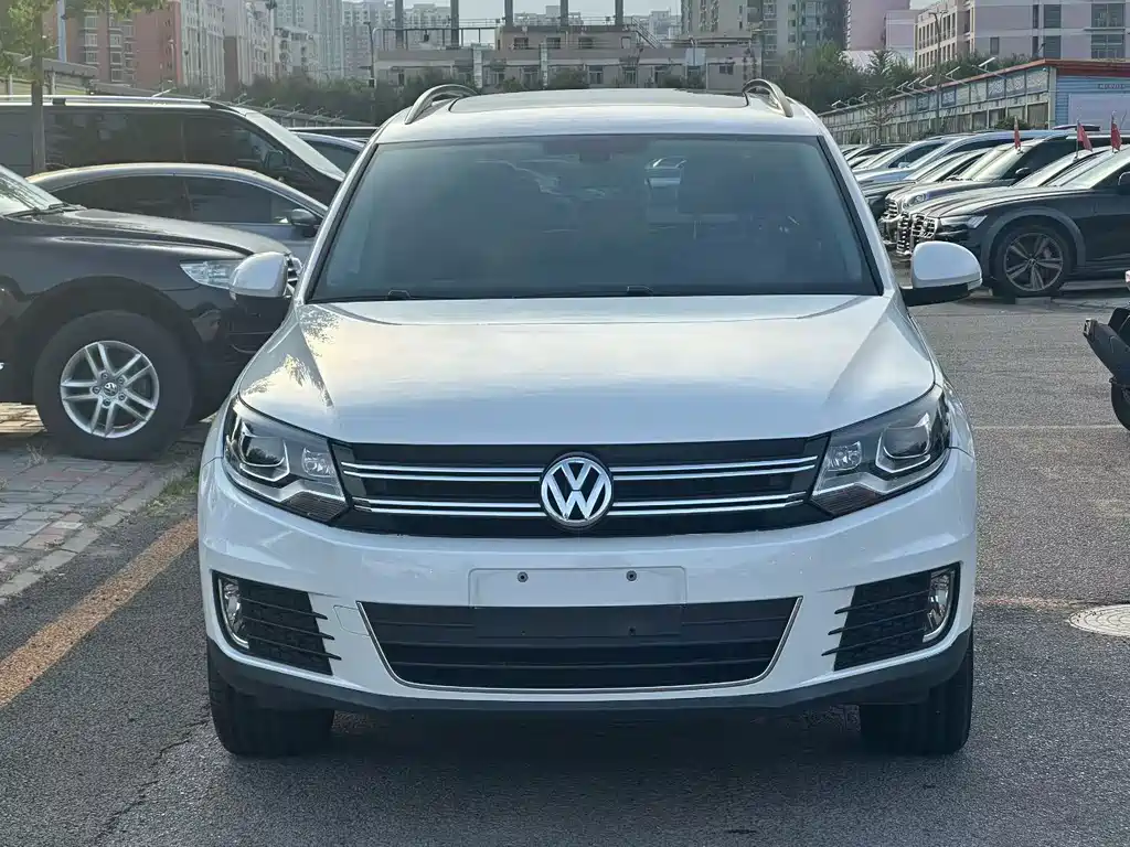 Volkswagen Tiguan — миниатюра 2
