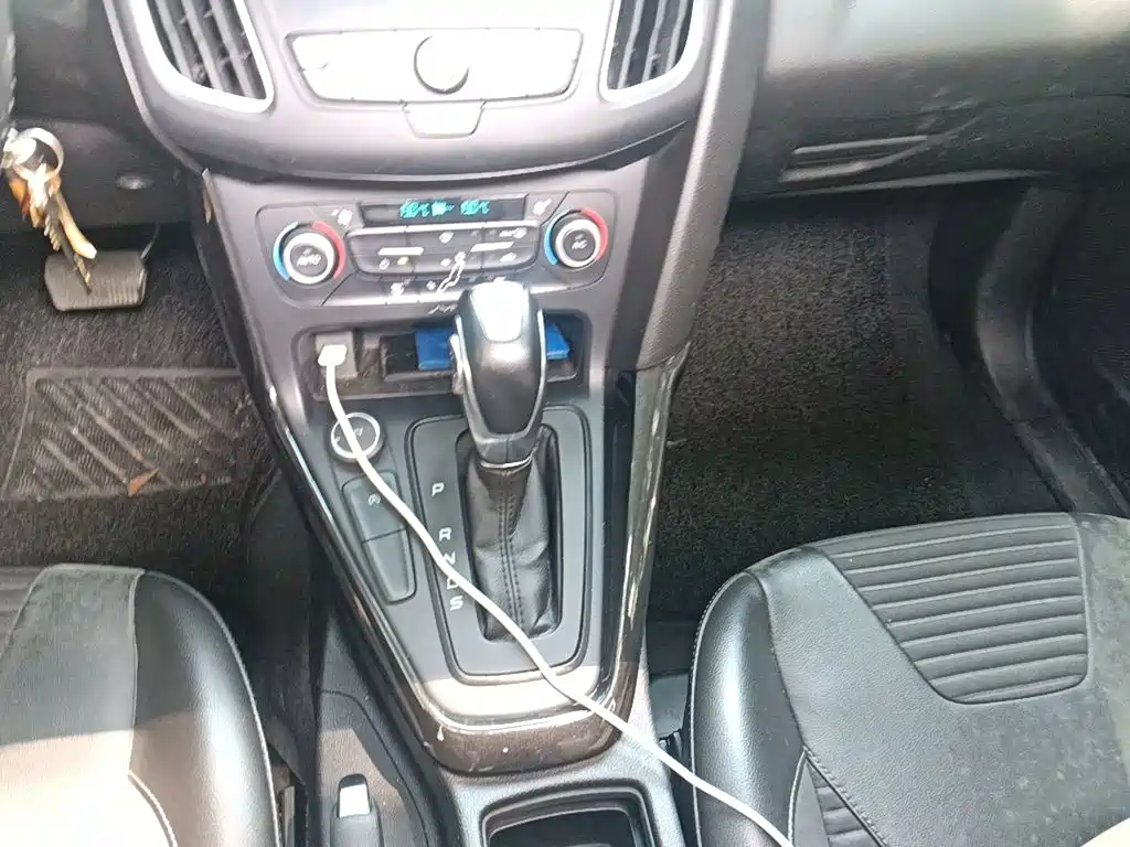 Ford Focus — миниатюра 7