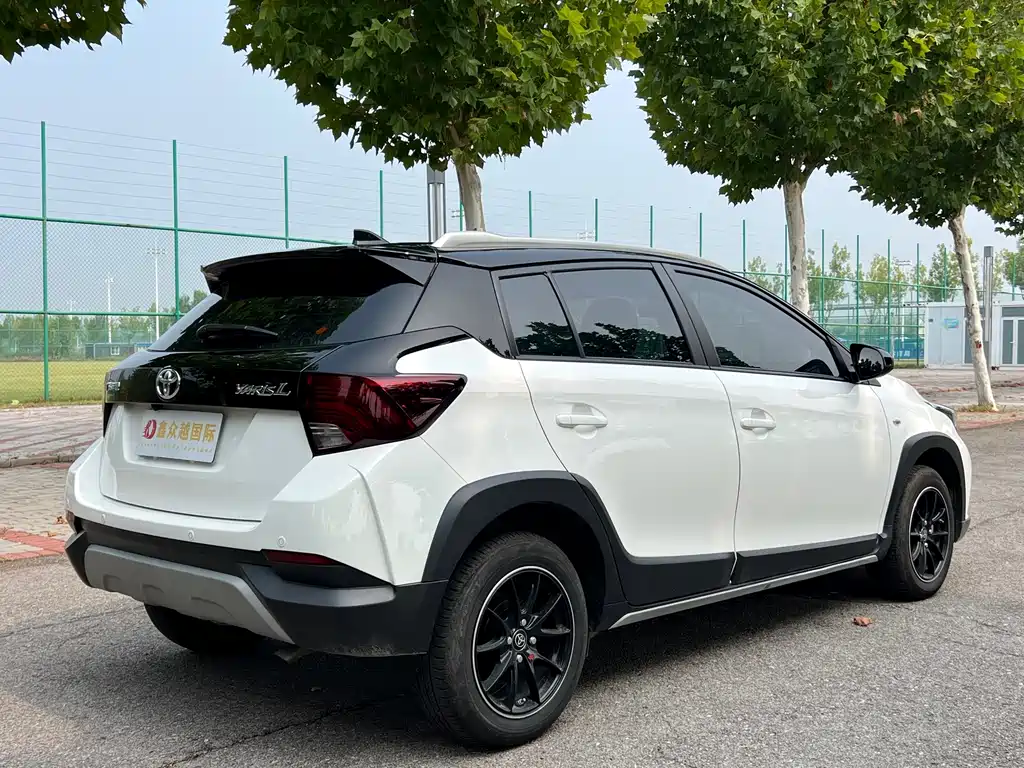 Toyota Yaris L — миниатюра 6