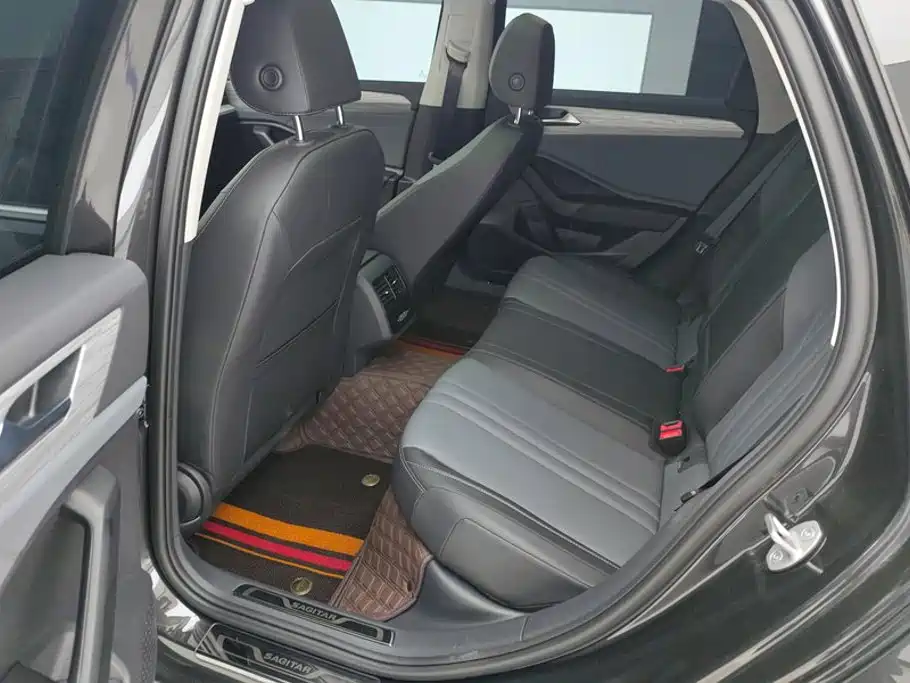Volkswagen Sagitar — миниатюра 11