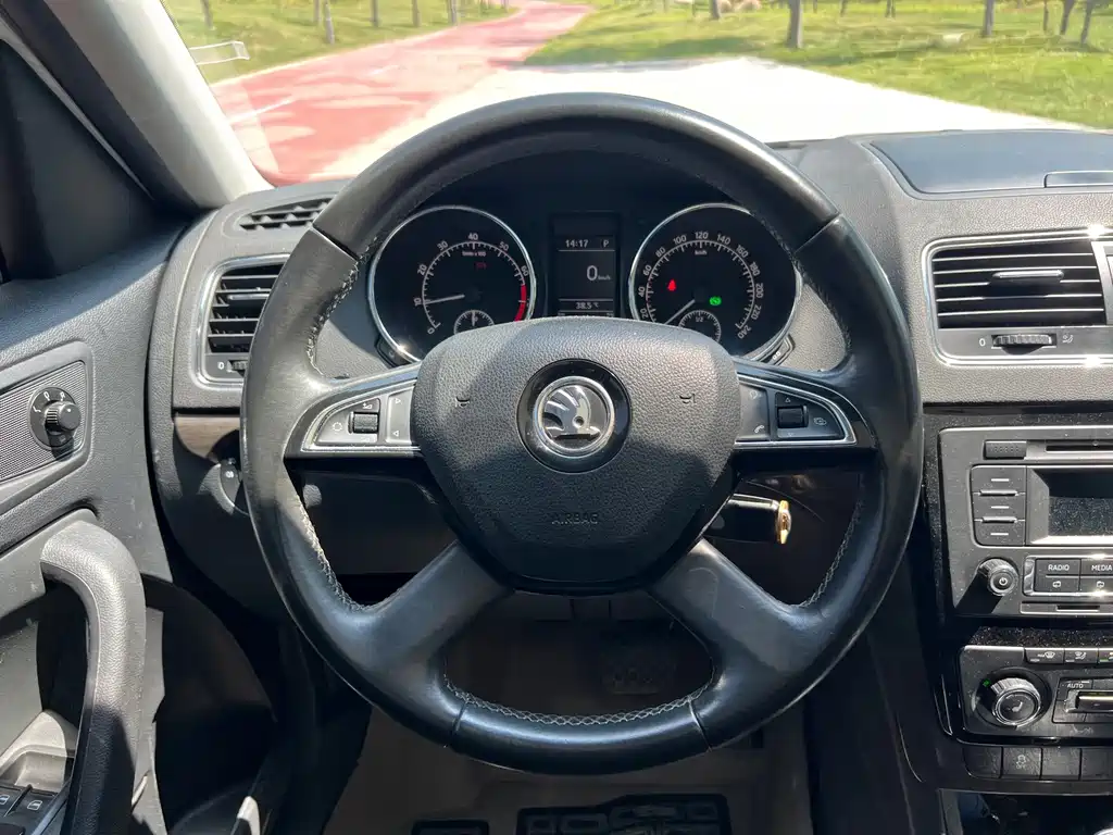 Skoda Yeti — миниатюра 14