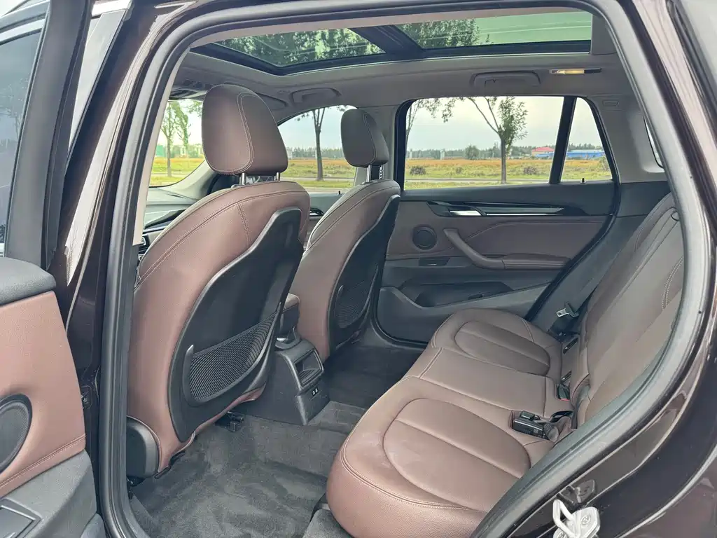 BMW X1 — миниатюра 5