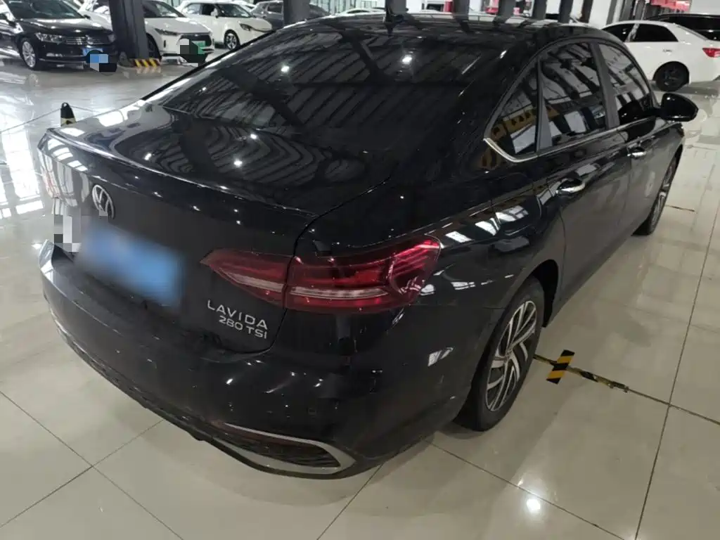 Volkswagen Lavida — миниатюра 7