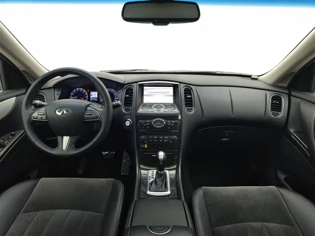 INFINITI QX50