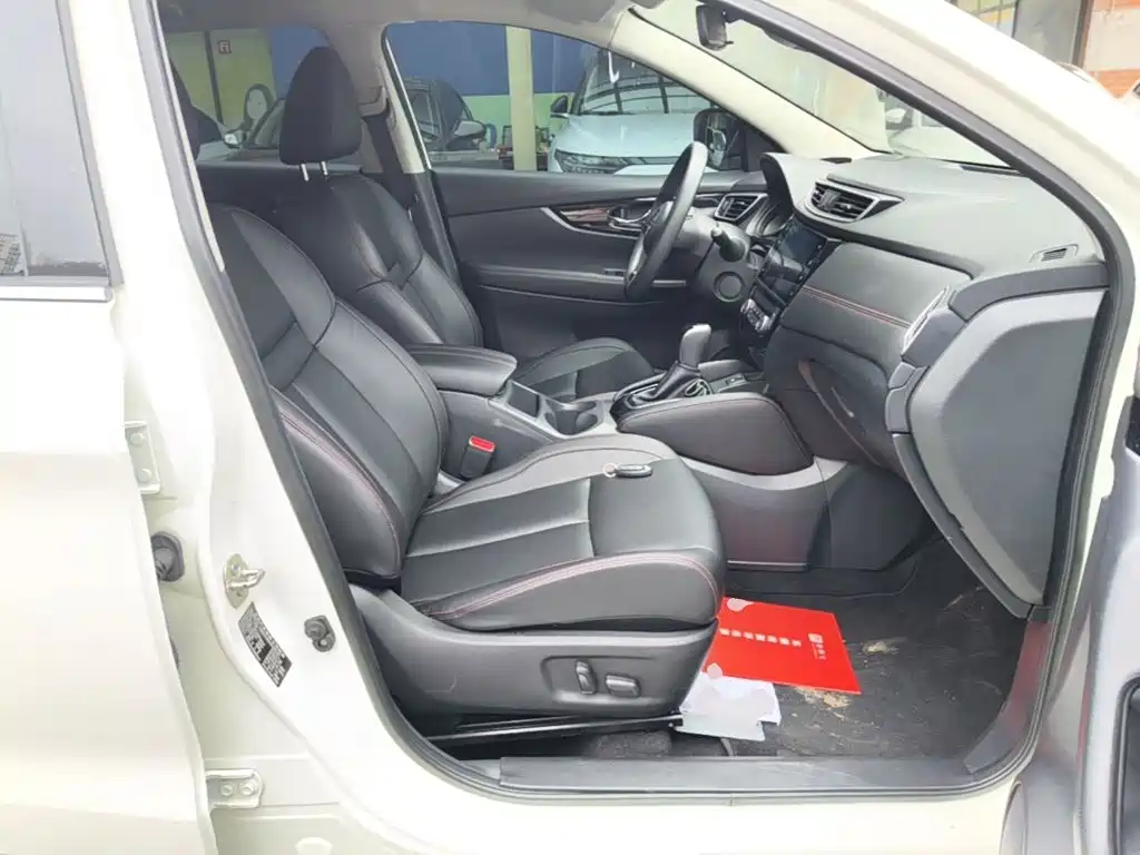 Nissan Qashqai — миниатюра 25
