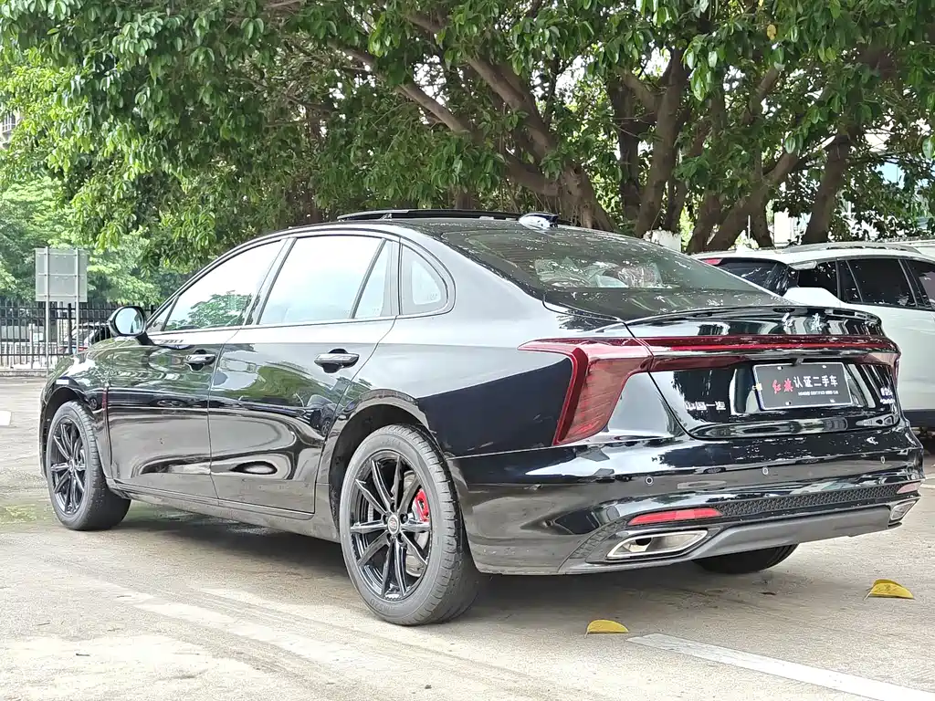 Hongqi H5 2025 2.0T AT
