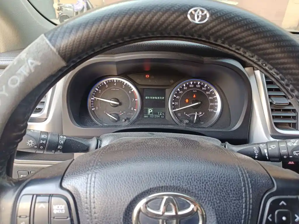 Toyota Highlander 2015 2.0T Luxury 7 мест