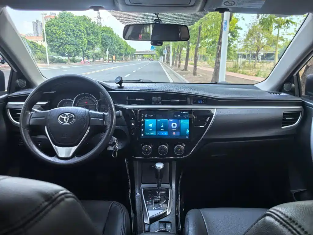 Toyota Corolla — миниатюра 8