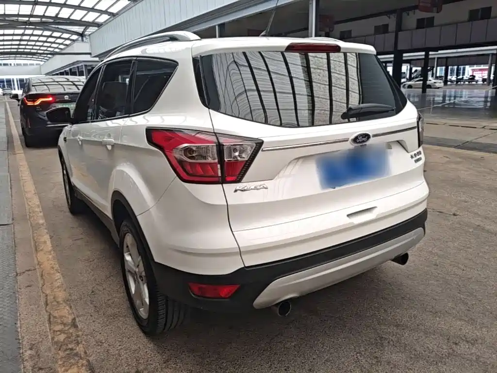 Ford Kuga — миниатюра 5