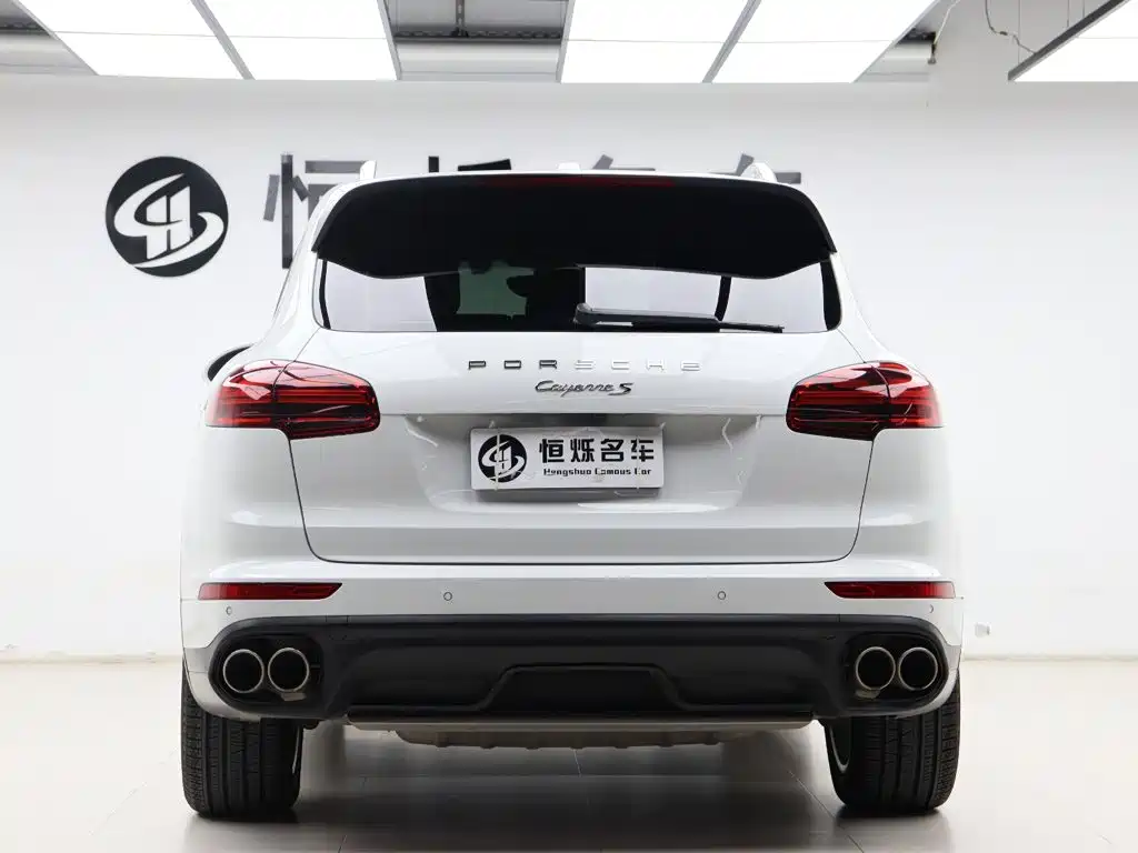 Porsche Cayenne — миниатюра 28
