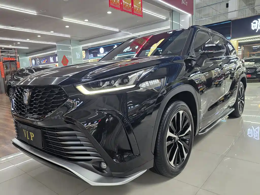 Toyota Crown Kluger 2024