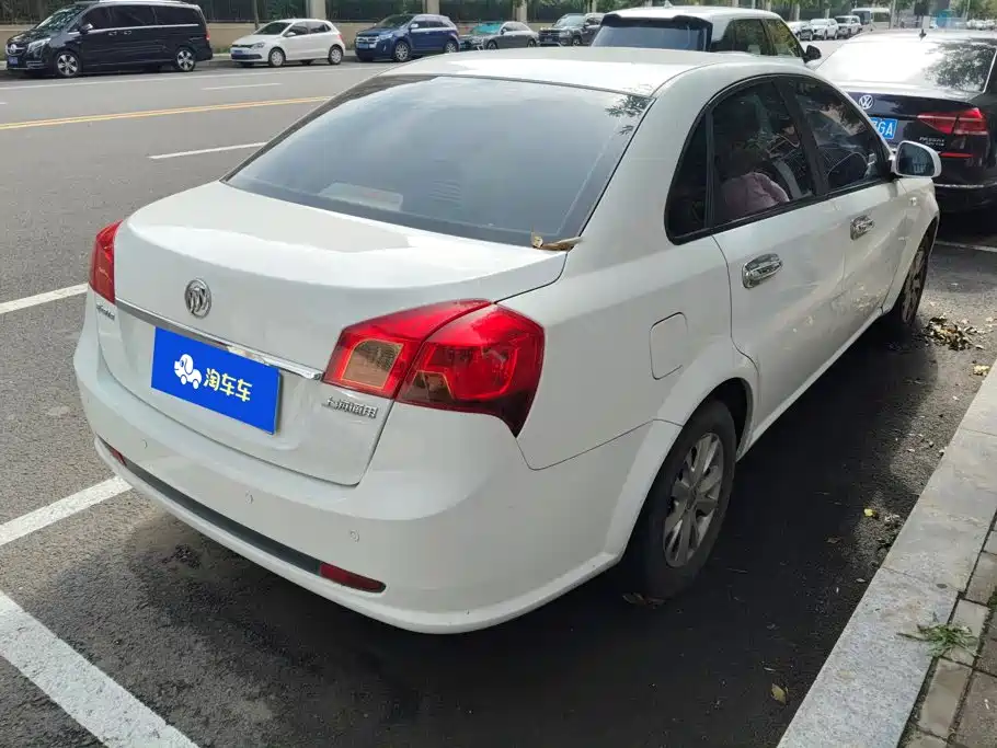 Buick Excelle — миниатюра 3