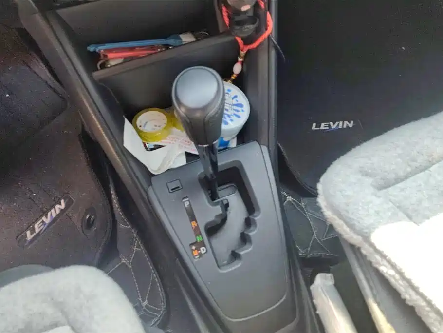 TOYOTA YARIS L ZHIXUAN