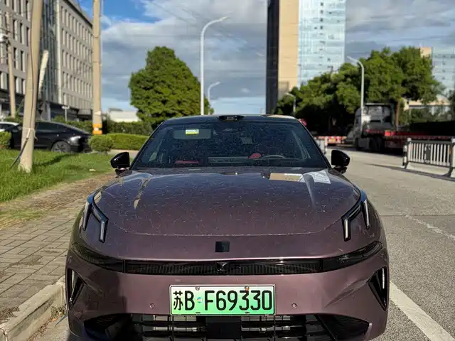 Lynk & Co 07