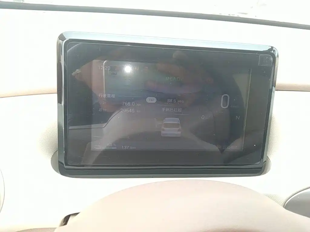 Wuling MINIEV — миниатюра 12
