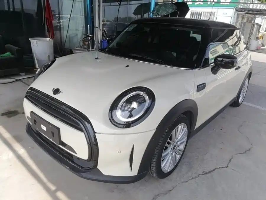 MINI Hatch фото 1