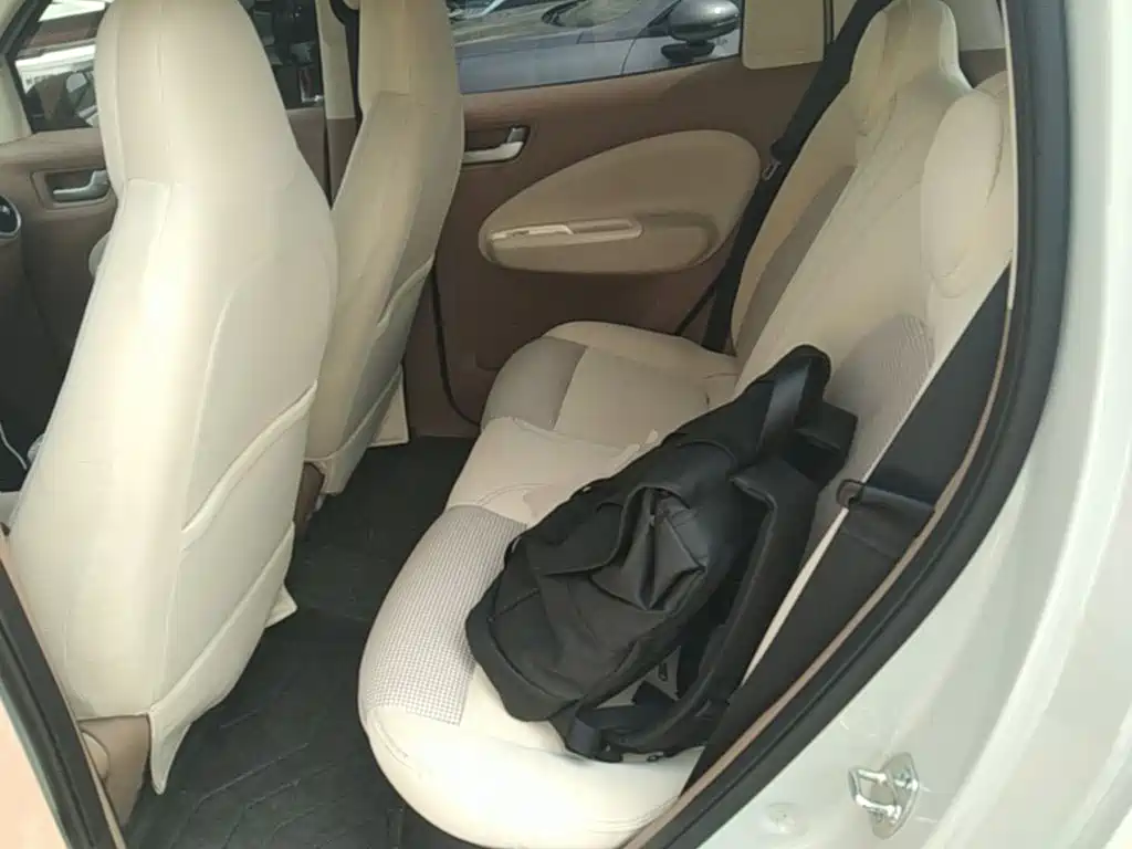Wuling MINIEV — миниатюра 17