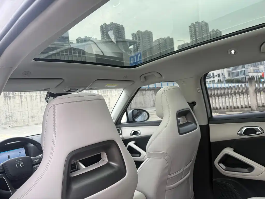 BYD Yuan UP — миниатюра 12